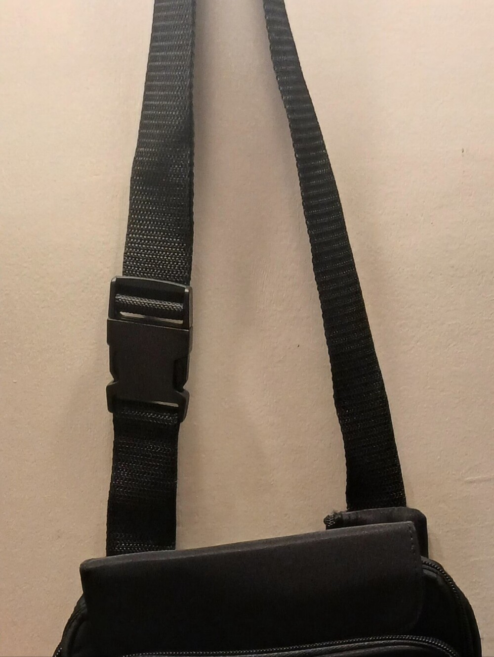 Minimalist Black Men's Belt Bag with Adjustable Strap